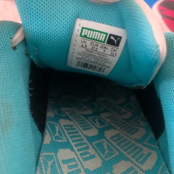 Puma shoes - Picture 8 of 8